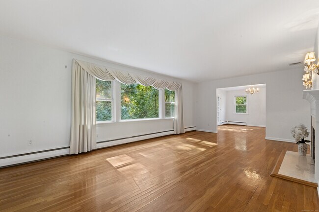 Building Photo - 494 Sawmill Rd