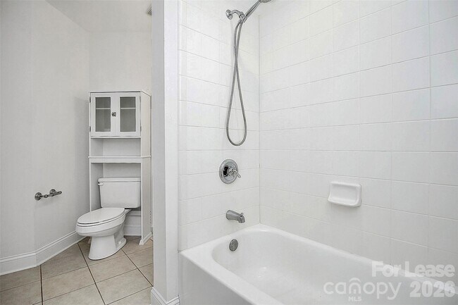 Building Photo - 401 N Church St