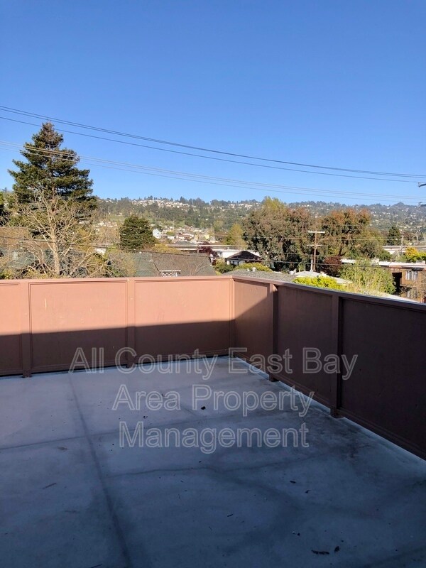 Building Photo - 611 Lexington Ave