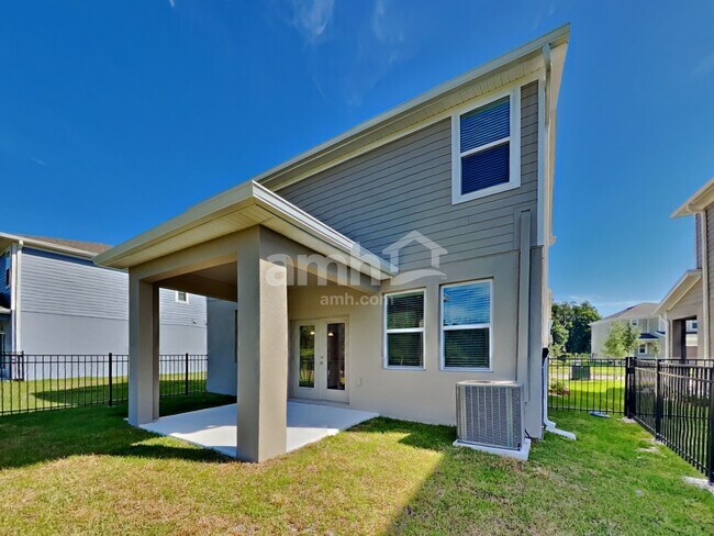 Building Photo - 27296 St Andrews Ave