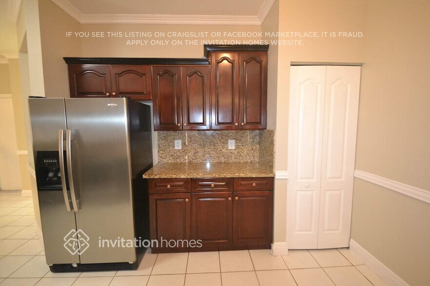 Building Photo - 15270 SW 46th Ct