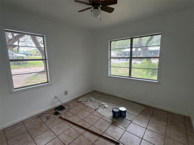 Building Photo - 1607 Lightsey Rd