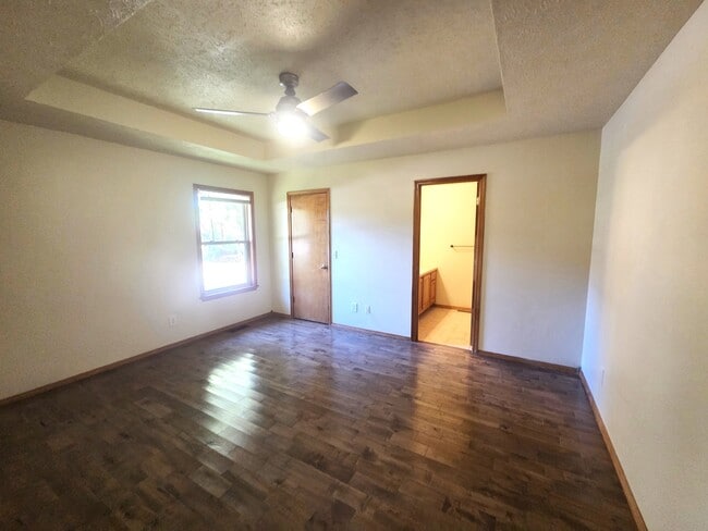 Building Photo - 4507 W Westwood Dr