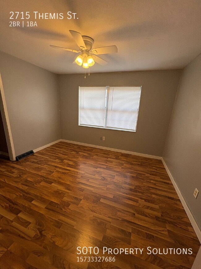 Building Photo - 2715 Themis St