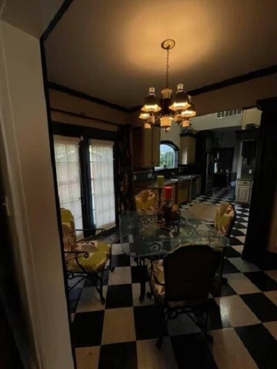 Building Photo - 517 W Thomas Ave