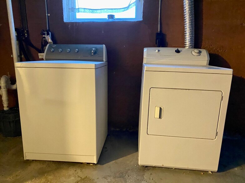 Building Photo - 9 Jonathan St