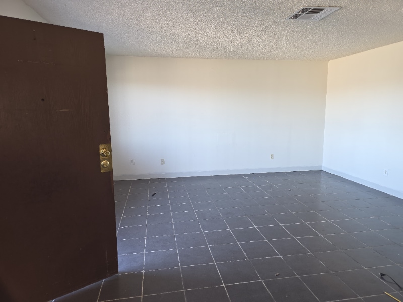 Building Photo - 2512 N Carroll St