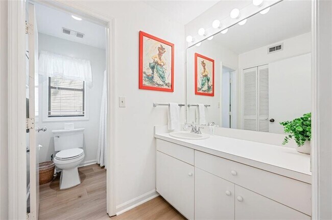 Building Photo - 307 Harbour Oaks Dr