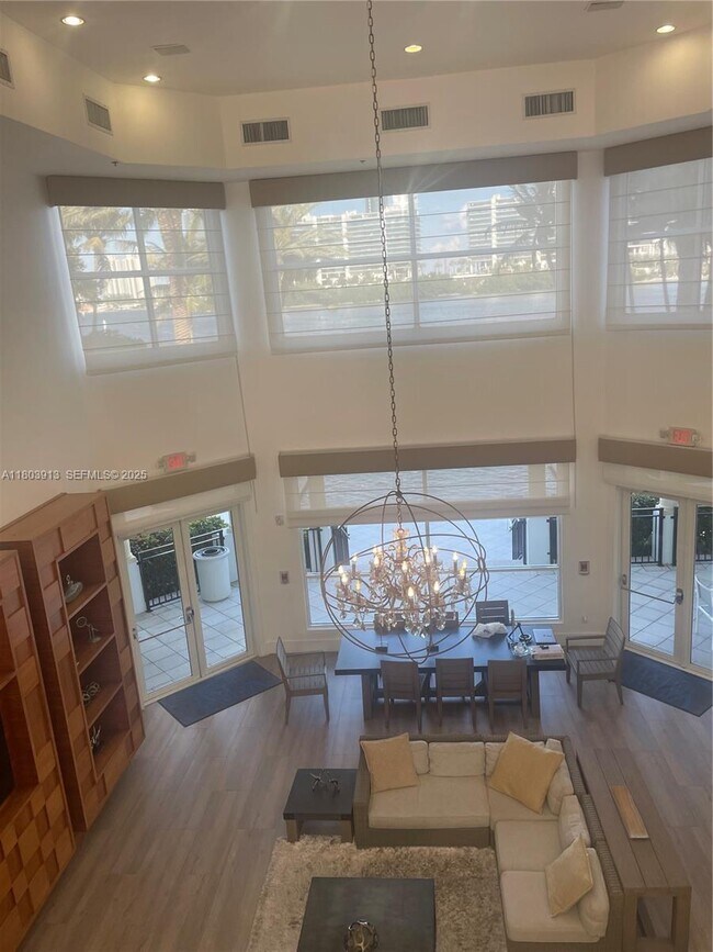 Building Photo - 3155 NE 184th St