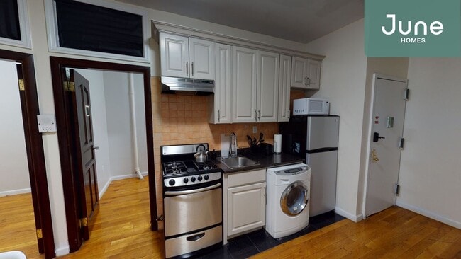 Building Photo - Full room in 3-bed/1.0-bath Home