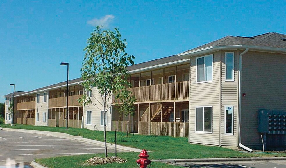 Azure Apartments 600 Bentley Dr Marion IA 52302 Apartment Finder