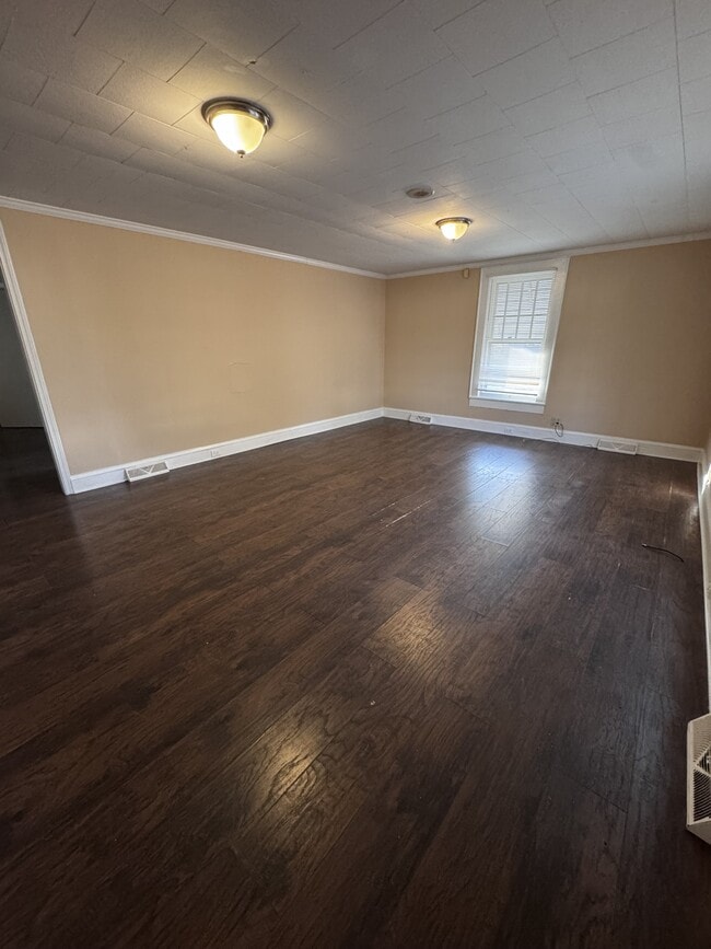 Building Photo - 420 Jackson Park Rd