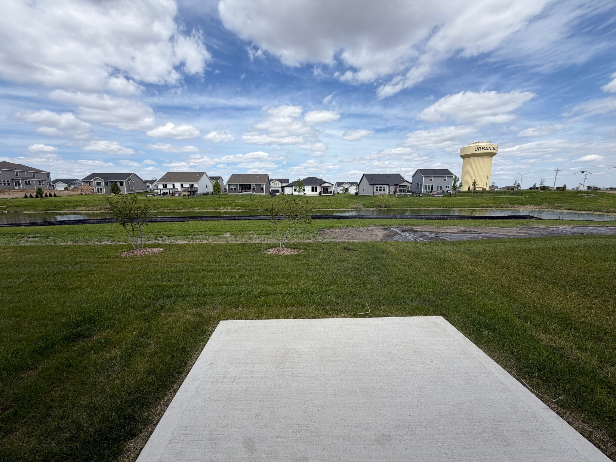 Building Photo - 17021 Persimmon Ln