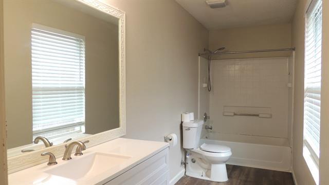 Building Photo - 309 Spurlock Dr