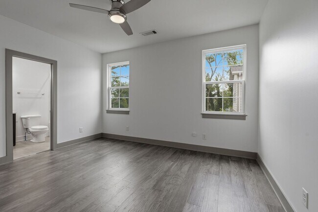 Building Photo - 122H Oceola Ave