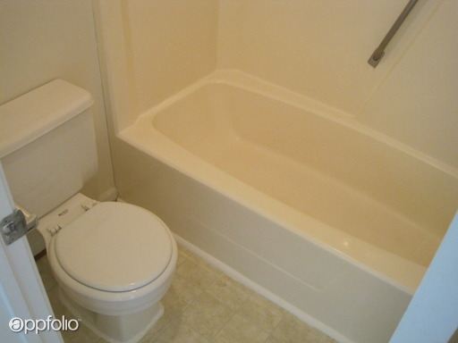 Building Photo - 3607 Essex Pond Quay