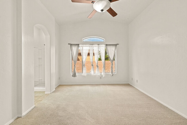 Building Photo - 13181 E Mesquite Flat Spring Dr