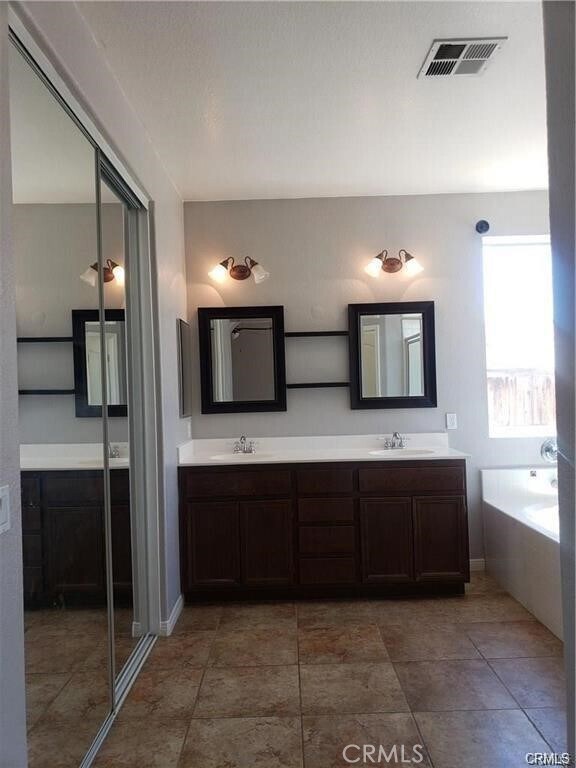 Building Photo - 12644 Madrona St