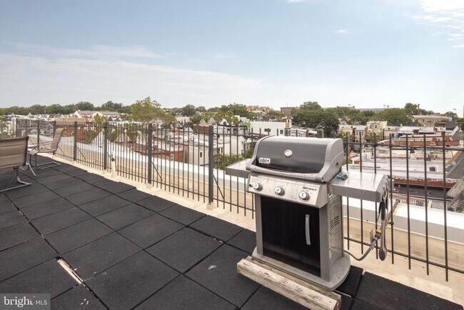 Building Photo - 51 Randolph Pl NW