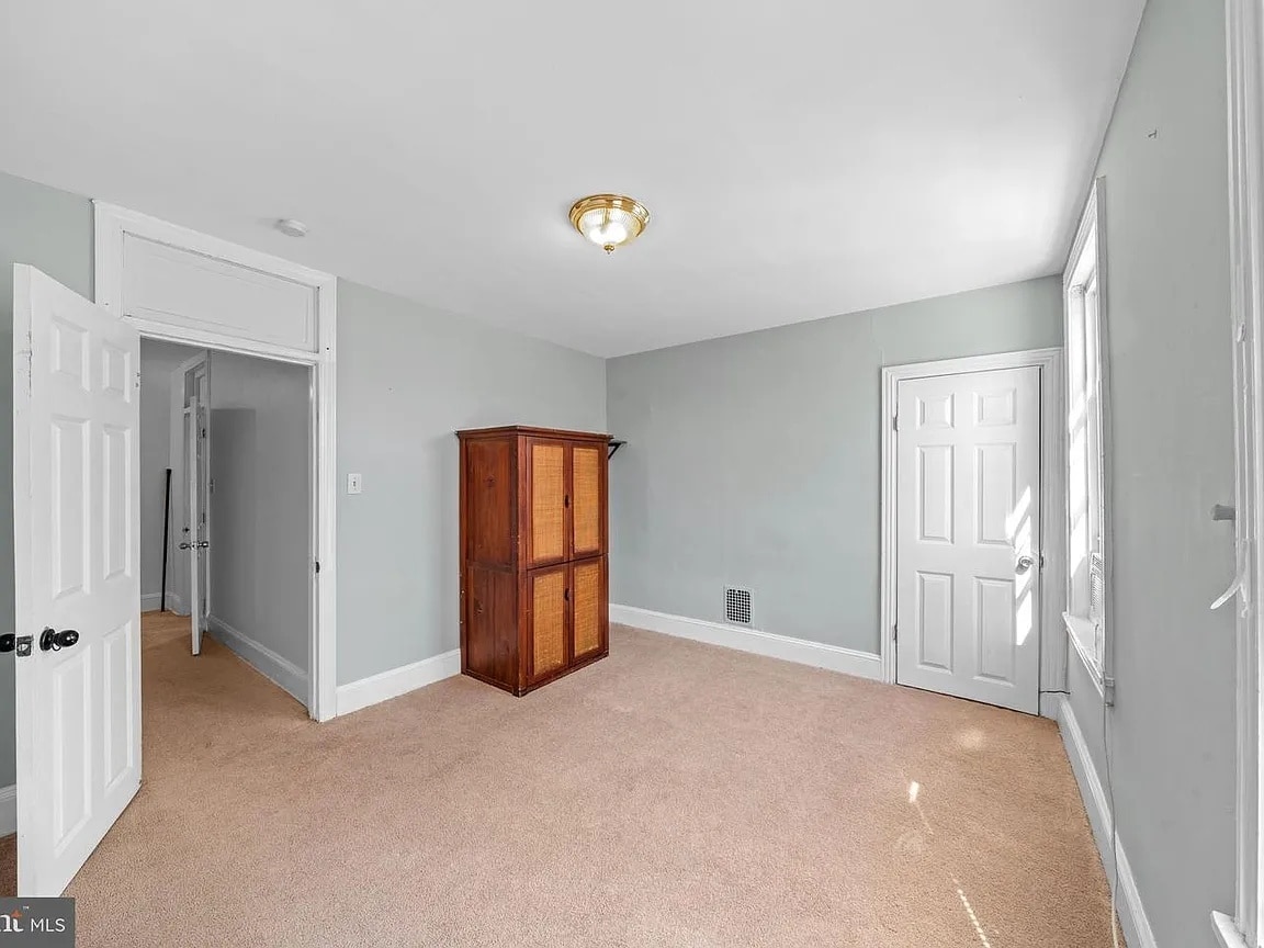 Building Photo - 431 S Harrison St