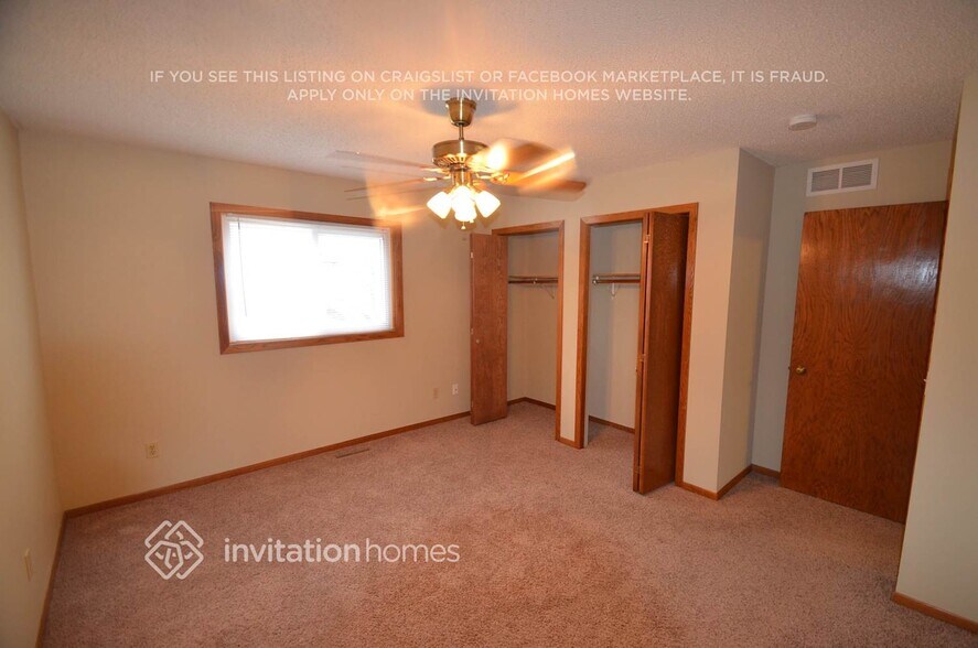 Building Photo - 2416 Crestmount Ln