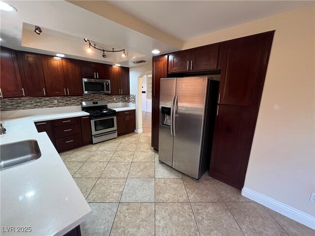 Building Photo - 5213 Blue Dane Ct