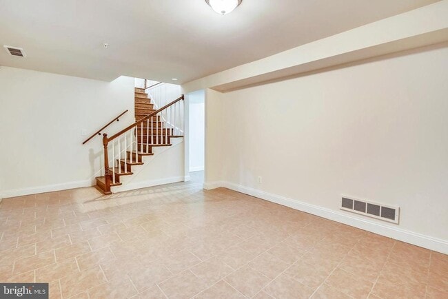 Building Photo - 11834 Goya Dr