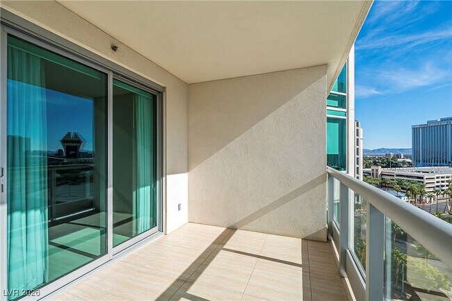 Building Photo - 222 Karen Ave