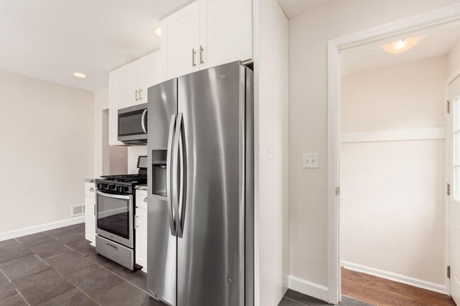 Building Photo - 336 E Weisheimer Rd