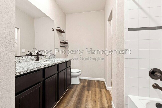 Building Photo - 8883 Ventura Ct
