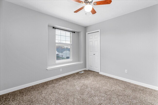 Building Photo - 16640 N Windsor Ln