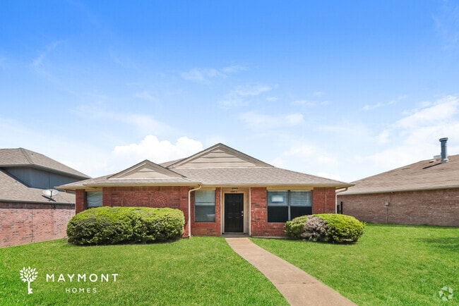 Building Photo - 12713 Hilltop Dr