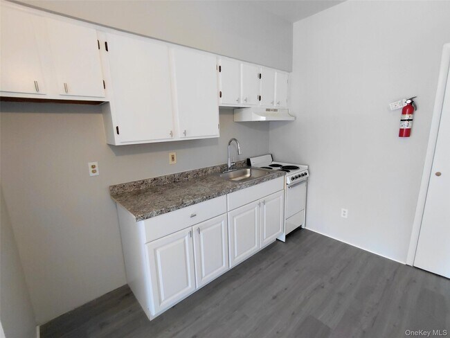 Building Photo - 79 Franklin St