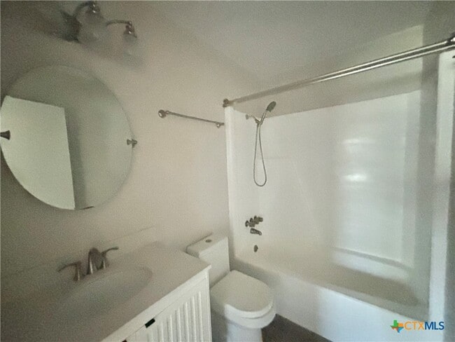 Building Photo - 105 Tangerine Dr