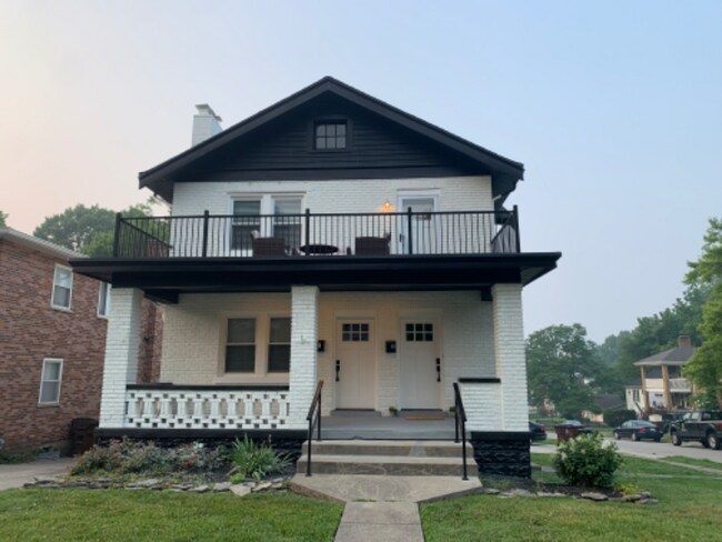 Building Photo - 201 E 26th St