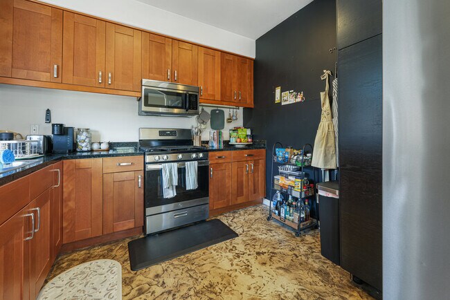 Kitchen - 4466 Mataro Dr