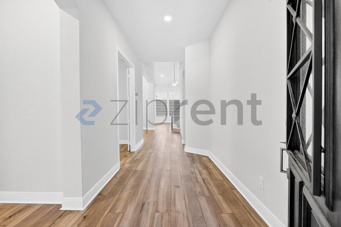 Building Photo - 1713 Friendship Ln