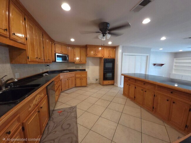 Building Photo - 926 Pecan St