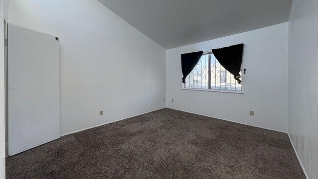 Building Photo - 2350 Osbun Rd