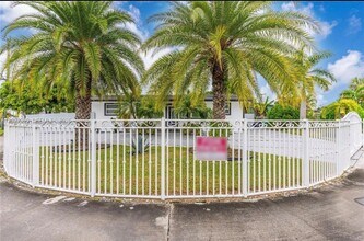 Building Photo - 11500 SW 185th Terrace