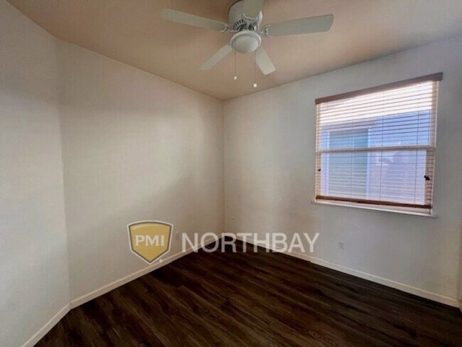 Building Photo - 2396 Hanson Dr