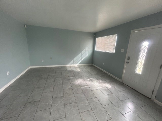 Building Photo - 811 Snyder St