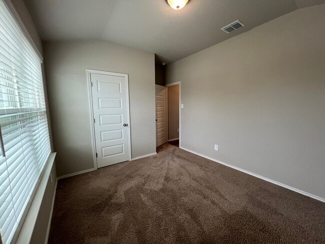 Building Photo - Beautiful 3x2 Rental Home in NBTX!