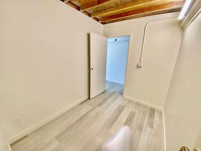 Building Photo - 1426 Stockton St