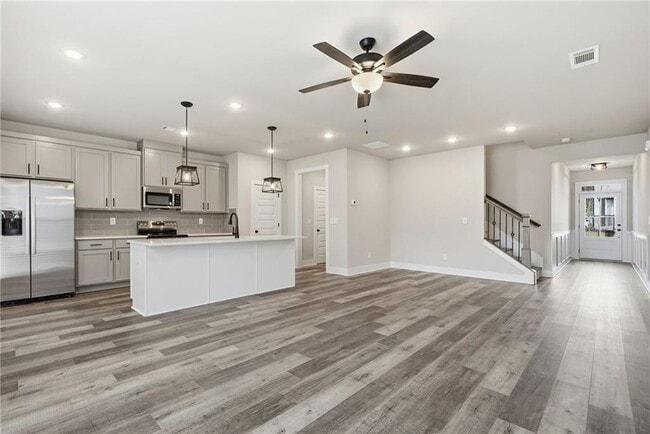 Building Photo - 5728 Urban Vlg Wy