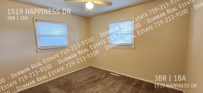 Building Photo - 1519 Happiness Dr