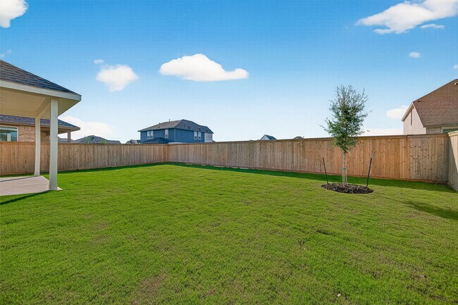 Building Photo - 11119 Poplar Tree Dr