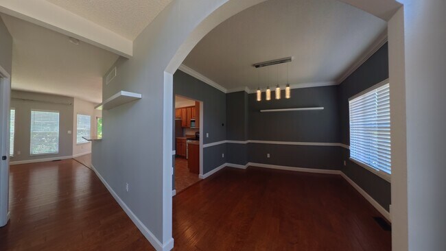 Building Photo - 308 Windsor Forrest Rd