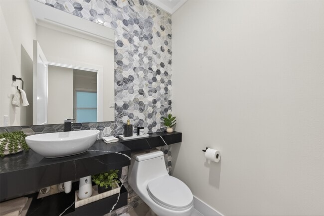 Building Photo - 12307 New Jordan Ln