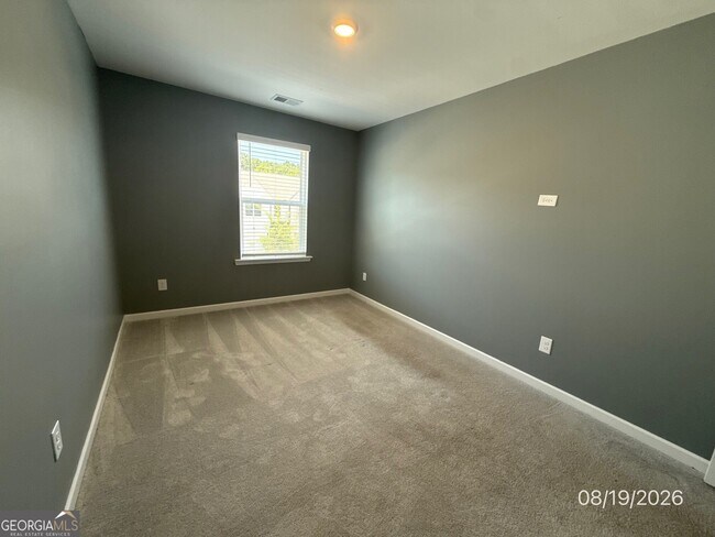 Building Photo - 229 Kenoot Dr